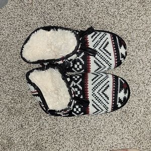 Muk Luk slipper boots